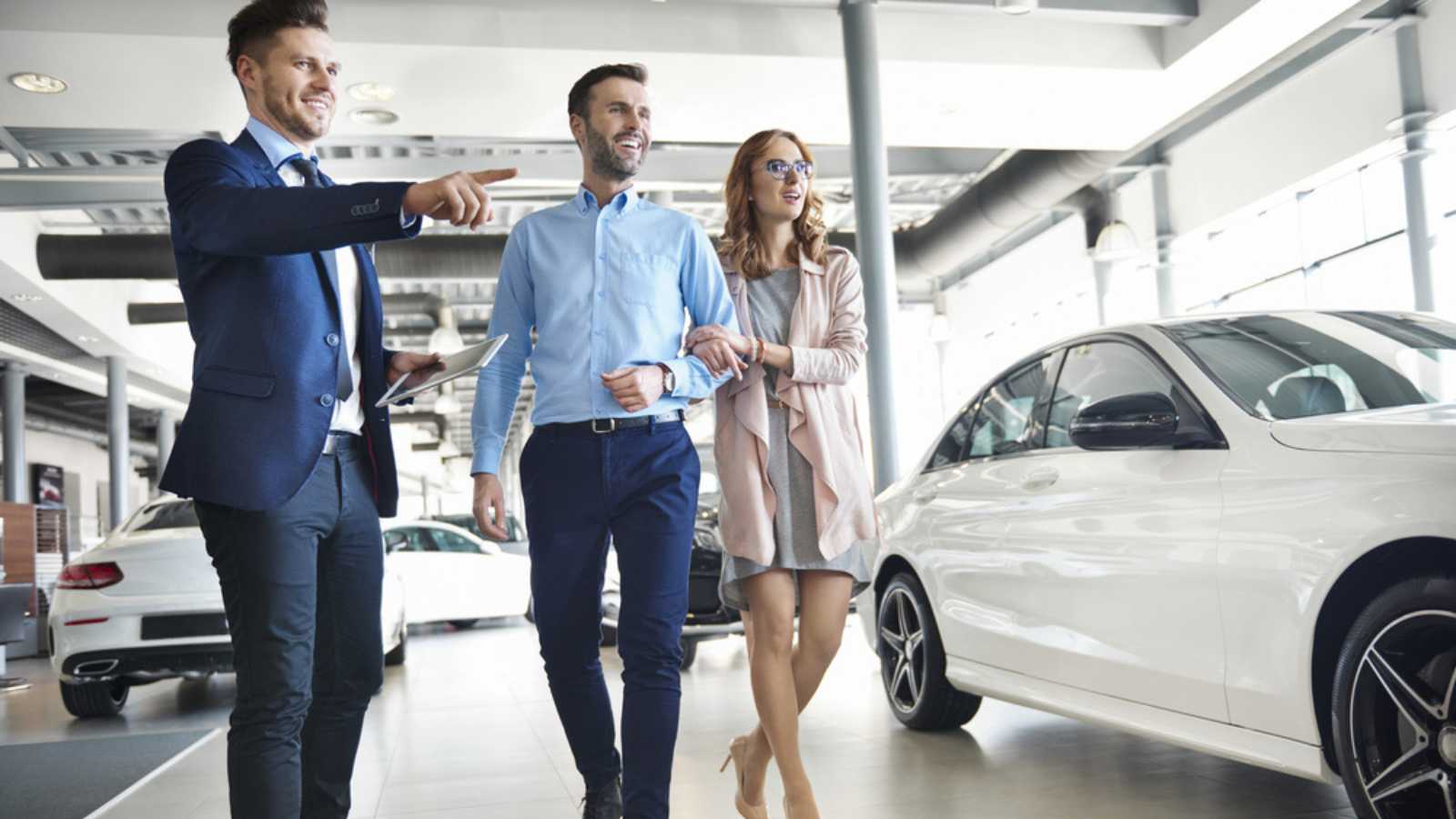 Couple buying car